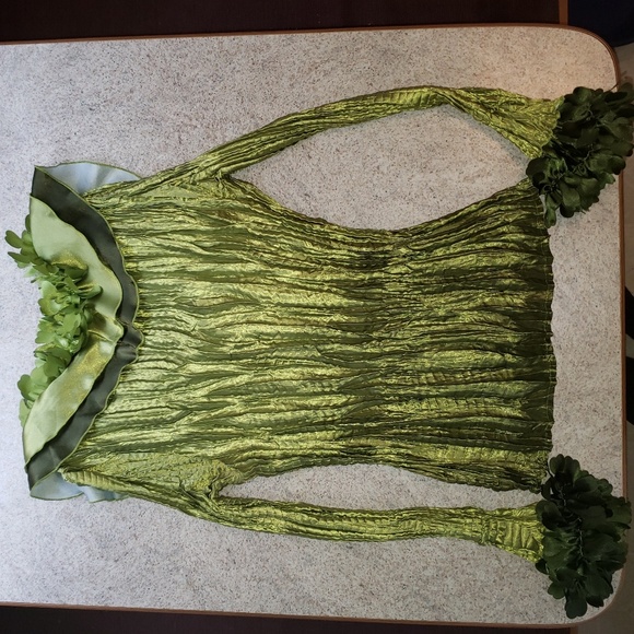 Shamrock Ruffle Green Blouse Fantazia Costume Top - Picture 4 of 6